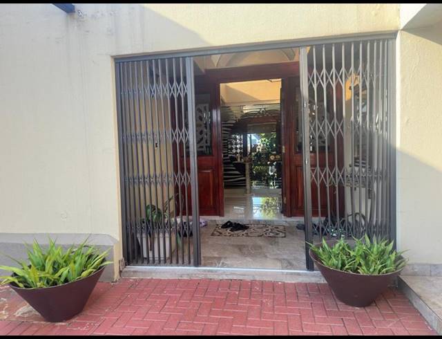 5 BEDROOM HOUSE FOR SALE IN CLAUDIUS